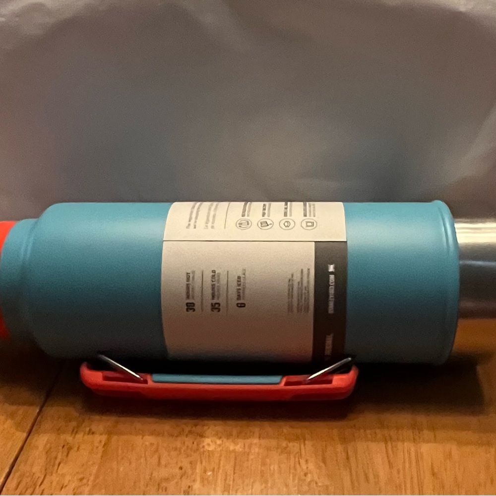 Stanley Blue and Red Thermos - Picture 4 of 5